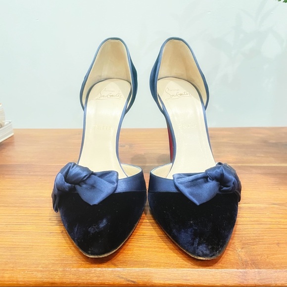 CHRISTIAN LOUBOUTIN Navy Velvet and Satin Bow Heels - Picture 2 of 6